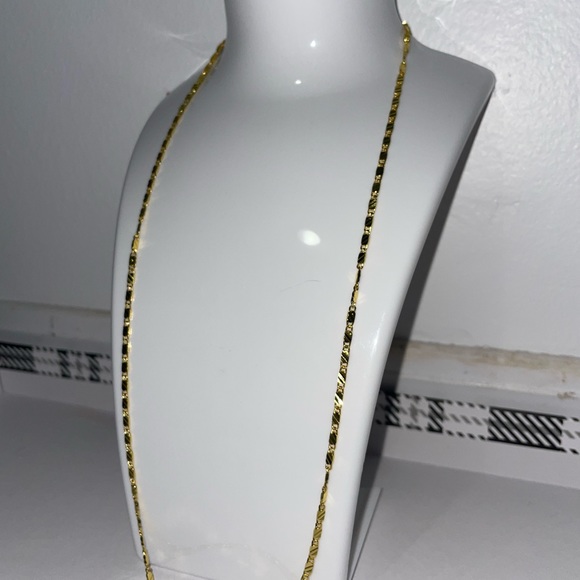 BRAND NEW 18K GOLD CHANEL LINK NECKLACE‼️ - Picture 3 of 17